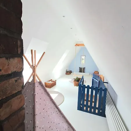 Renovated Townhouse With Garden Villa *