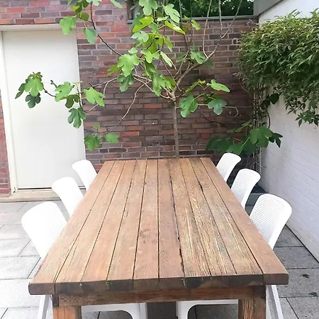 Villa Renovated Townhouse With Garden