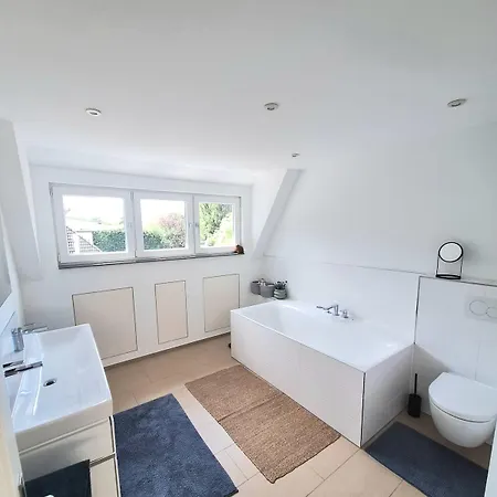 Renovated Townhouse With Garden * Niederdorla