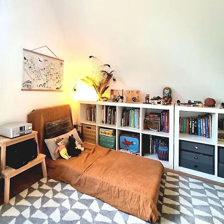 Villa Renovated Townhouse With Garden